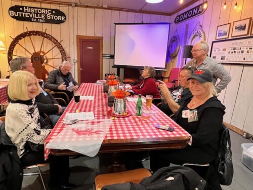 Sandy-Bakke-and-JoAnn-Rollins-in-front-waiting-on-the-crab-service